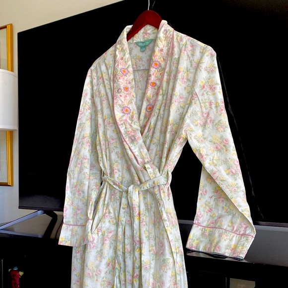 April Cornell Dressing Gown - Picture 1 of 5